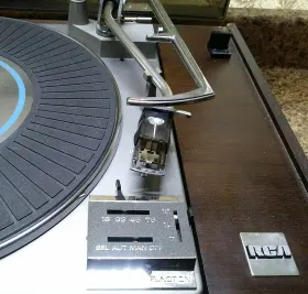 SS-4000 RCA Record Player #3