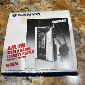 GR76 SANYO Stereo Radio Cassette Player